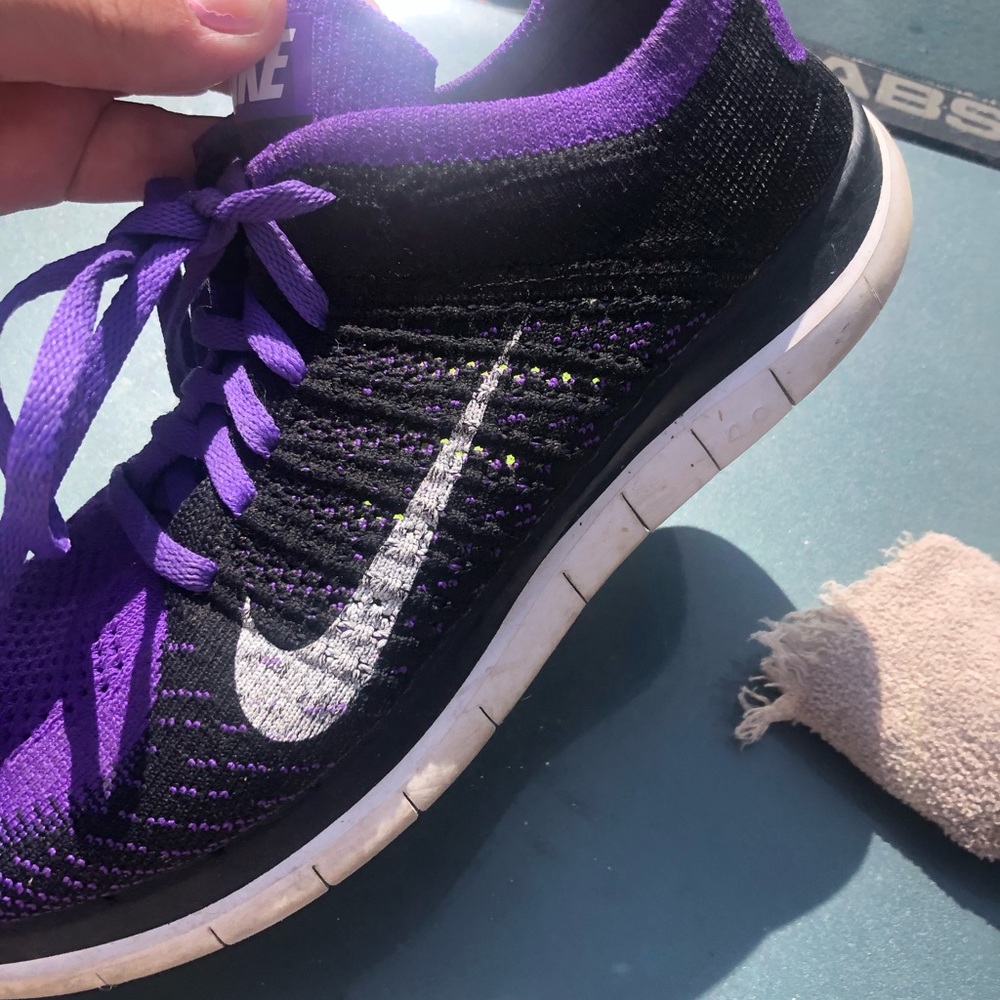 Nike free knit running shoe